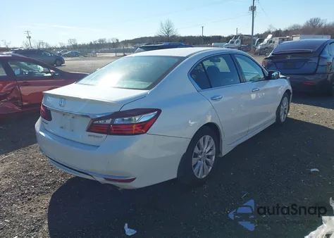 2016 Honda Accord Sport z USA, uszkodzony, nr VIN 1HGCR2F54GA157781
